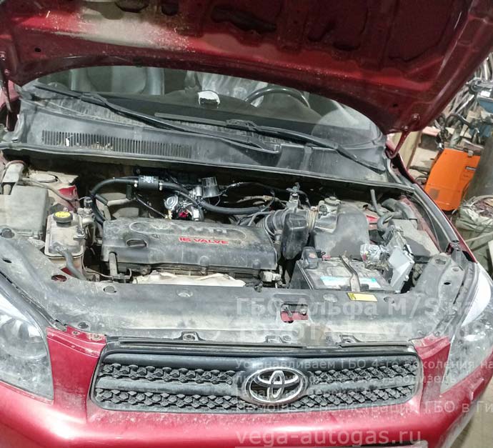 газовое оборудование Альфа М/S на Тойота РАВ4 2008 г.в., 2.4 л, 170 л.с., с пробегом 160 223 км., мини ВЗУ в лючке бензобака, цилиндрический баллон 60 литров в багажнике, Нижний Новгород, Дзержинск