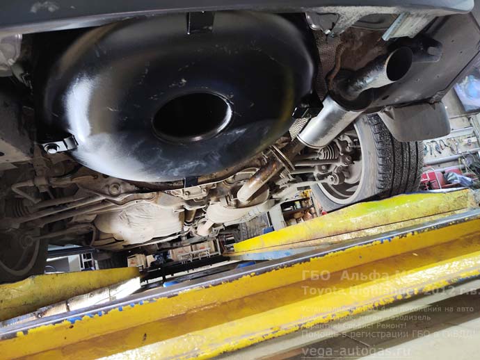 Установка ГБО Альфа М/S на шестицилиндровый внедрожник Toyota Highlander 2012 г.в., 3.5 л., 273 л.с., с пробегом 197 550 км
